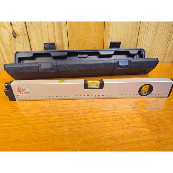 Aluminum Level With Case Measuring 12 Inches By LazerPro - Picture 1 of 7